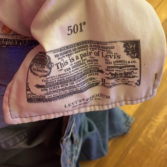 LEVI’S • premium the original 501 “93 stretch straight jean” • size 44 X 38” - Picture 5 of 17